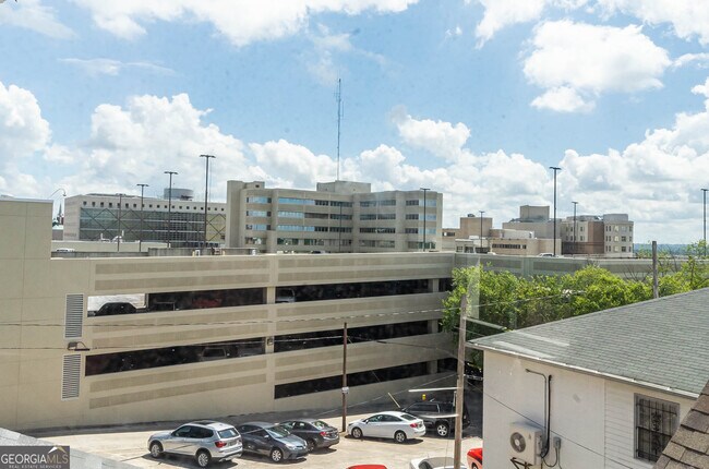 Building Photo - 875 Orange Terrace