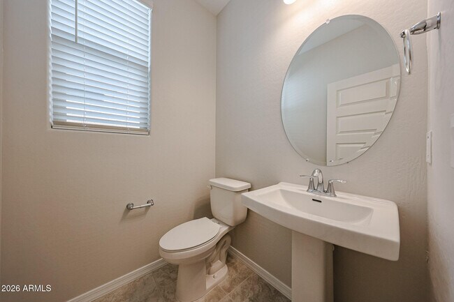 Building Photo - 5019 N 87th Dr