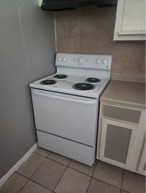 Building Photo - 301 E Arden Dr