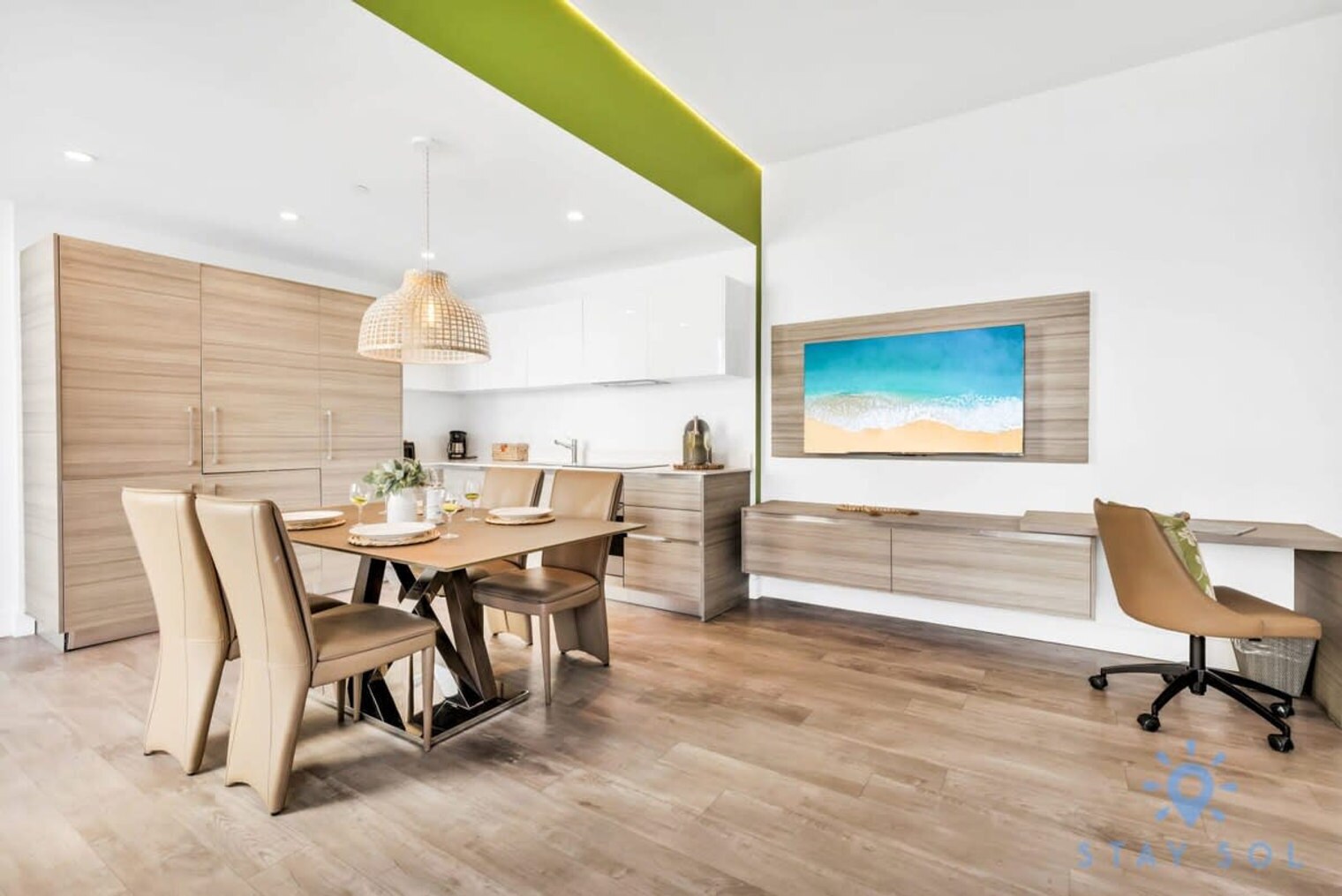 Building Photo - 777 N Ocean Dr