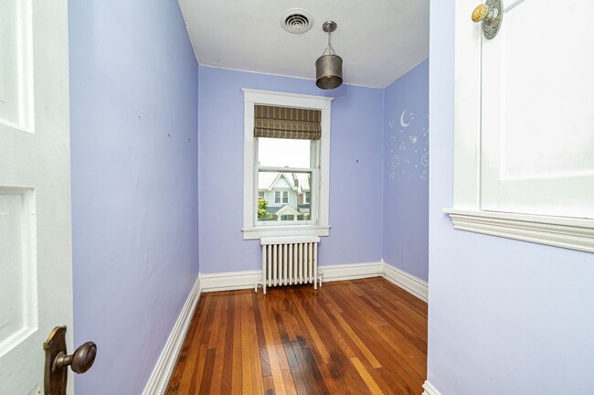 Building Photo - Spacious Home Super Close To Carytown, VCU...