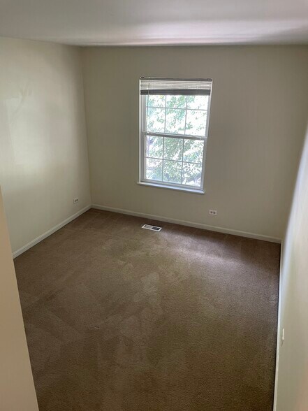 Building Photo - 1150 Coldspring Rd
