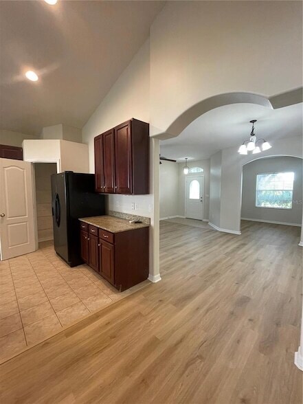 Building Photo - 3849 Washburn Pl