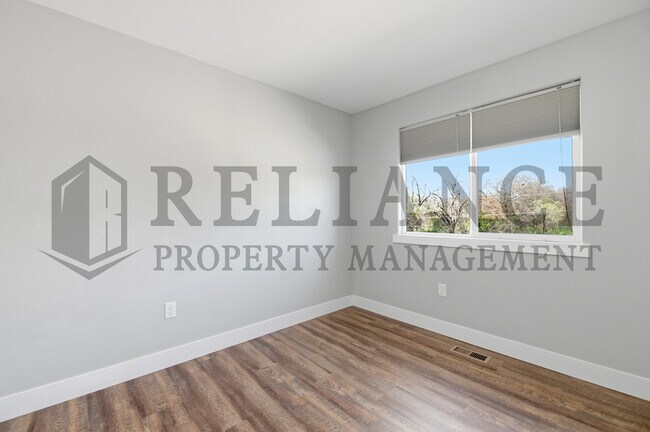 Building Photo - 4515 E 45th St N