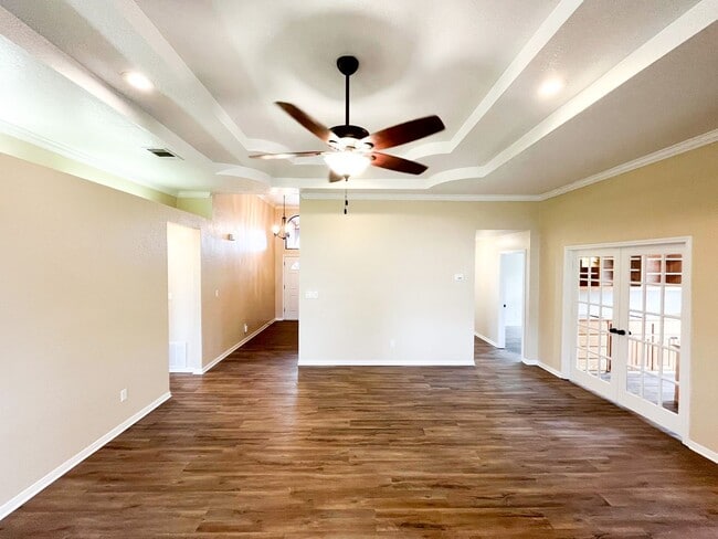 Building Photo - Available NOW!!!! You must see this is a Fabulous Home. 4 bedrooms, office, 2 bath, 2 car garage ...