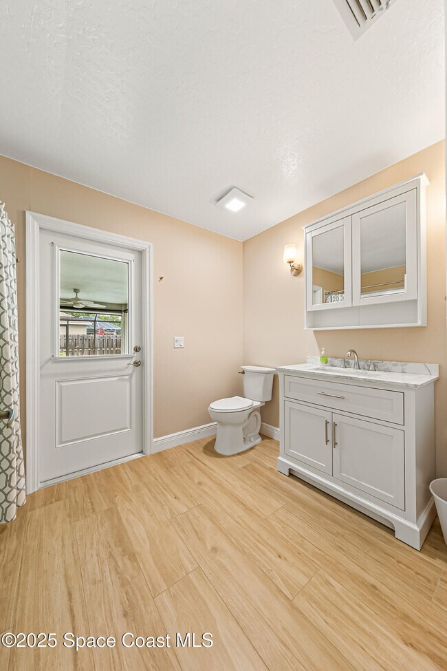 Building Photo - 1017 Homewood Ave