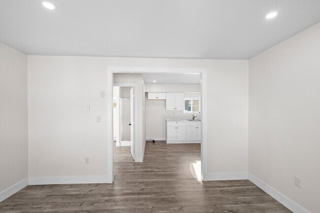 Building Photo - 3 Platt St