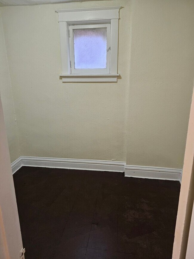 Building Photo - 4415 Nebraska Ave