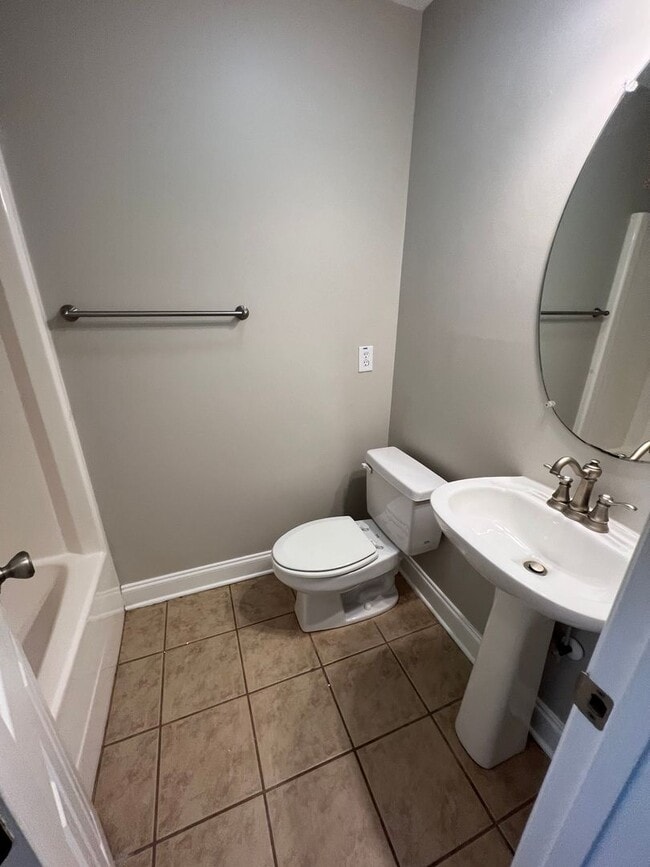 Building Photo - 2 bed / 2 bath townhome in Pelican Cove