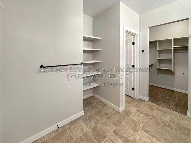 Building Photo - 1376 W Pebblestone Dr