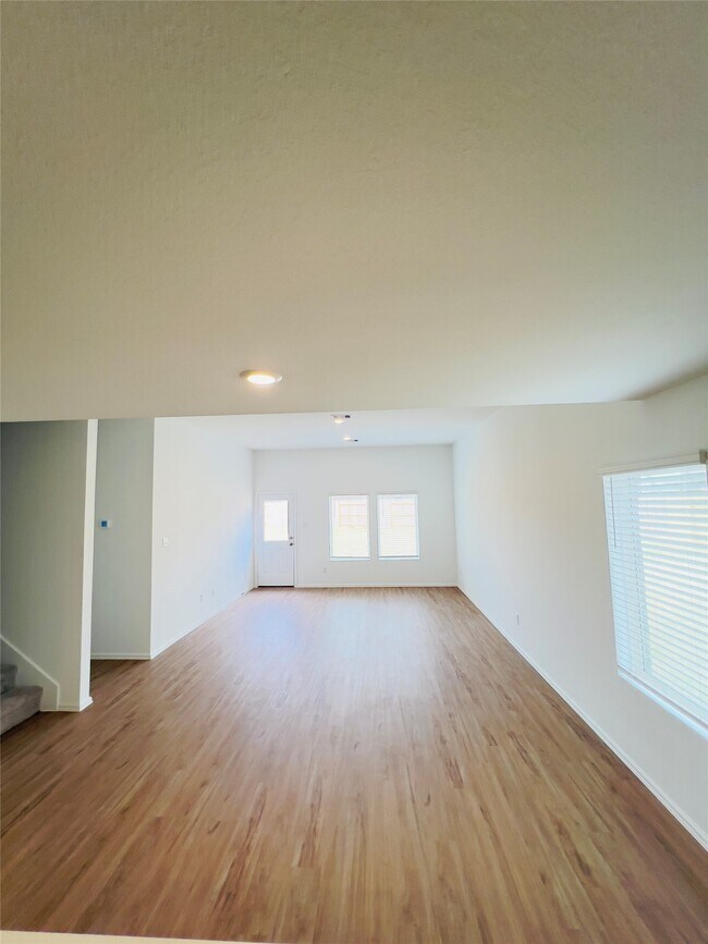 Building Photo - 27142 River Birch Ridge Dr