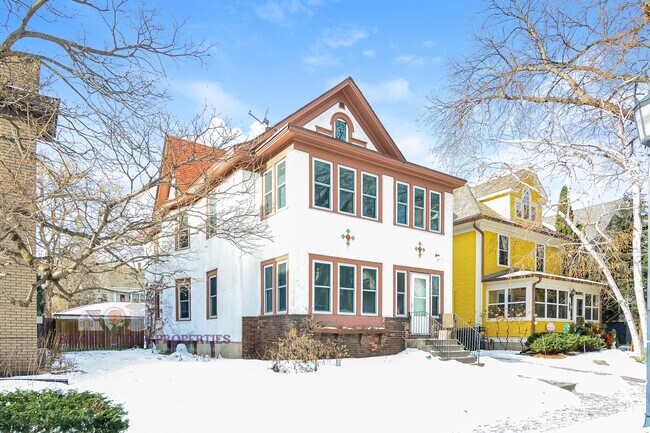 Building Photo - 2104 Emerson Ave S