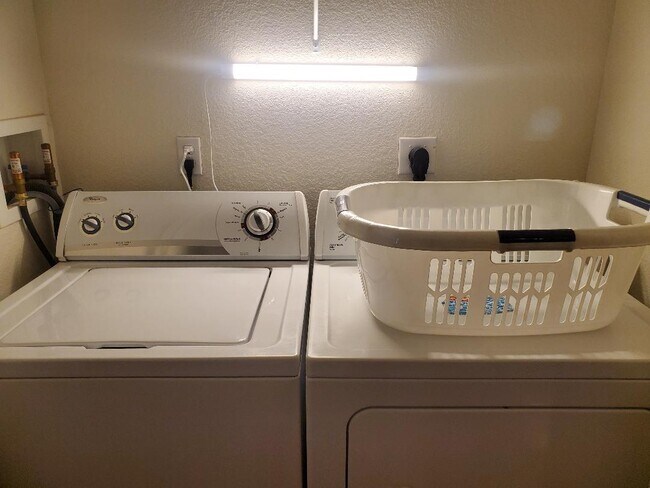 Building Photo - 5800 Tower Rd