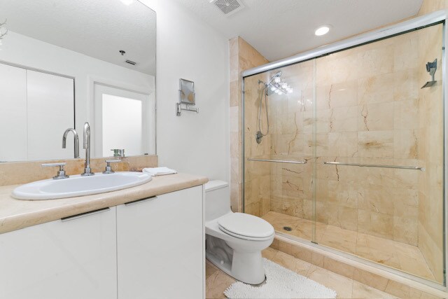 Building Photo - 6515 Collins Ave
