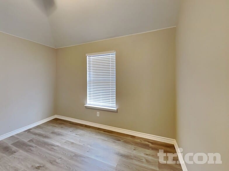 Building Photo - 1533 Mill Creek Dr