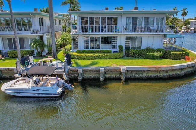 Building Photo - 180 Isle of Venice Dr