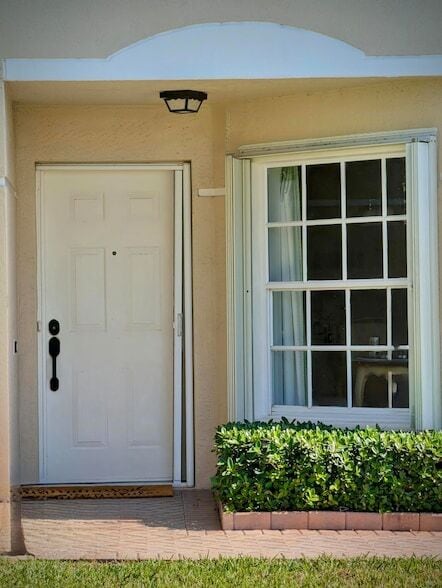 Building Photo - 9391 Bridgeport Dr