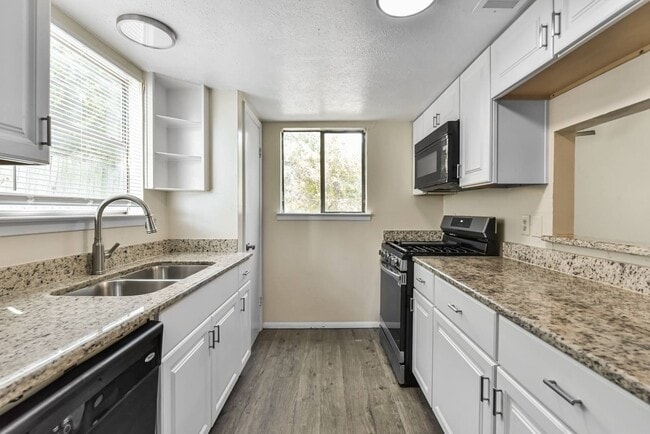 Building Photo - 1224 Westway Cir