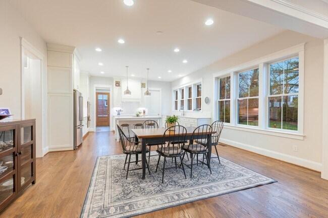 Building Photo - 7018 Statendam Ct