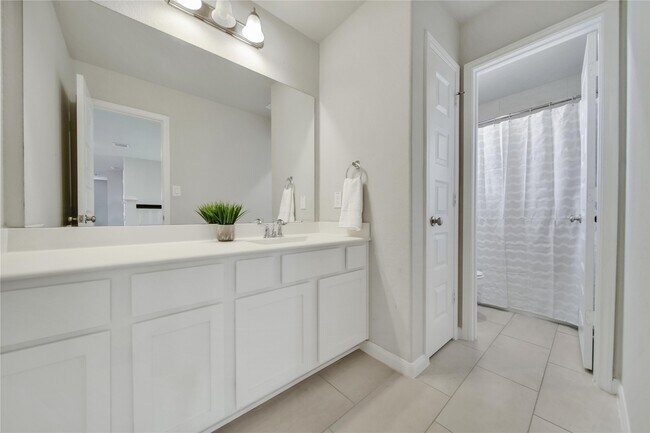 Building Photo - 7735 Wright Wood Dr