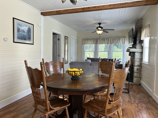Building Photo - Vintage Charm. Timeless Vibe. Modern Comfort.