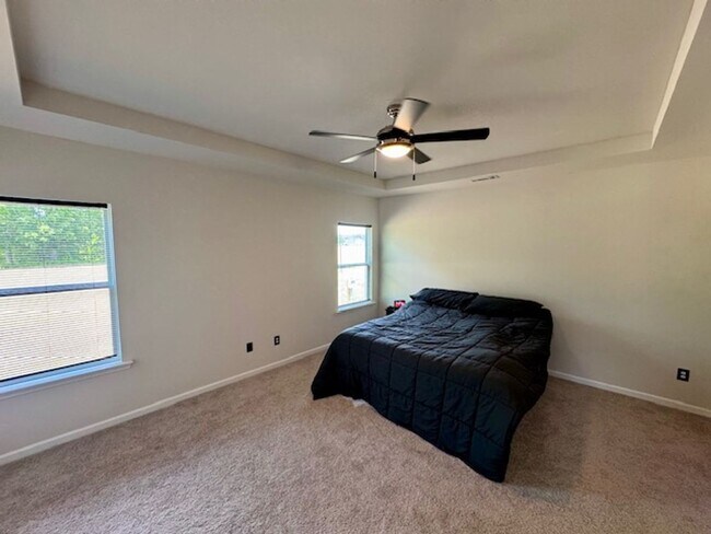 Building Photo - UP TO $500 OFF ONE MONTH!