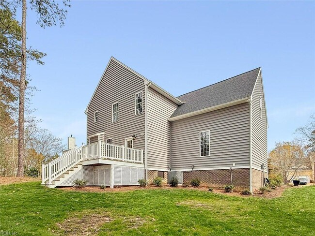 Building Photo - 3009 Ridge Dr