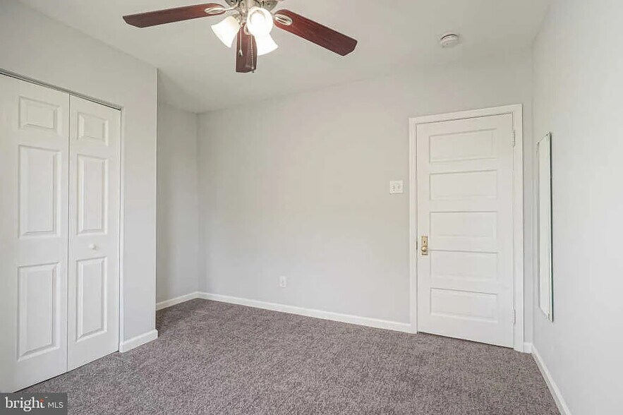 Building Photo - 217 Shurs Ln