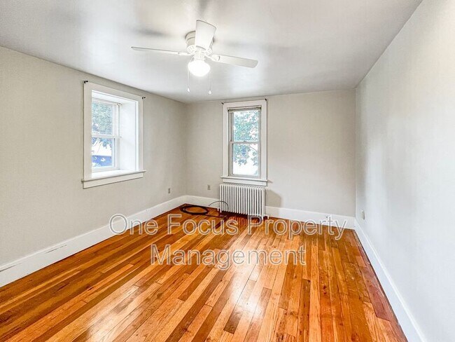 Building Photo - 25 N Glenbrook Ave