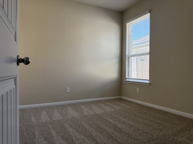 Building Photo - 3424 Aubree Katherine Dr