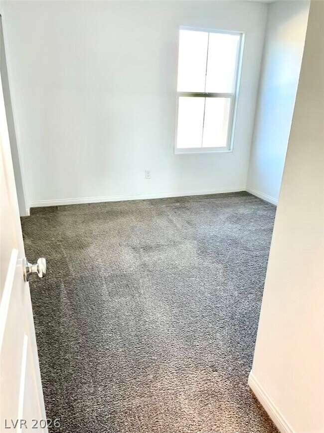 Building Photo - 3250 Palindrome Ave