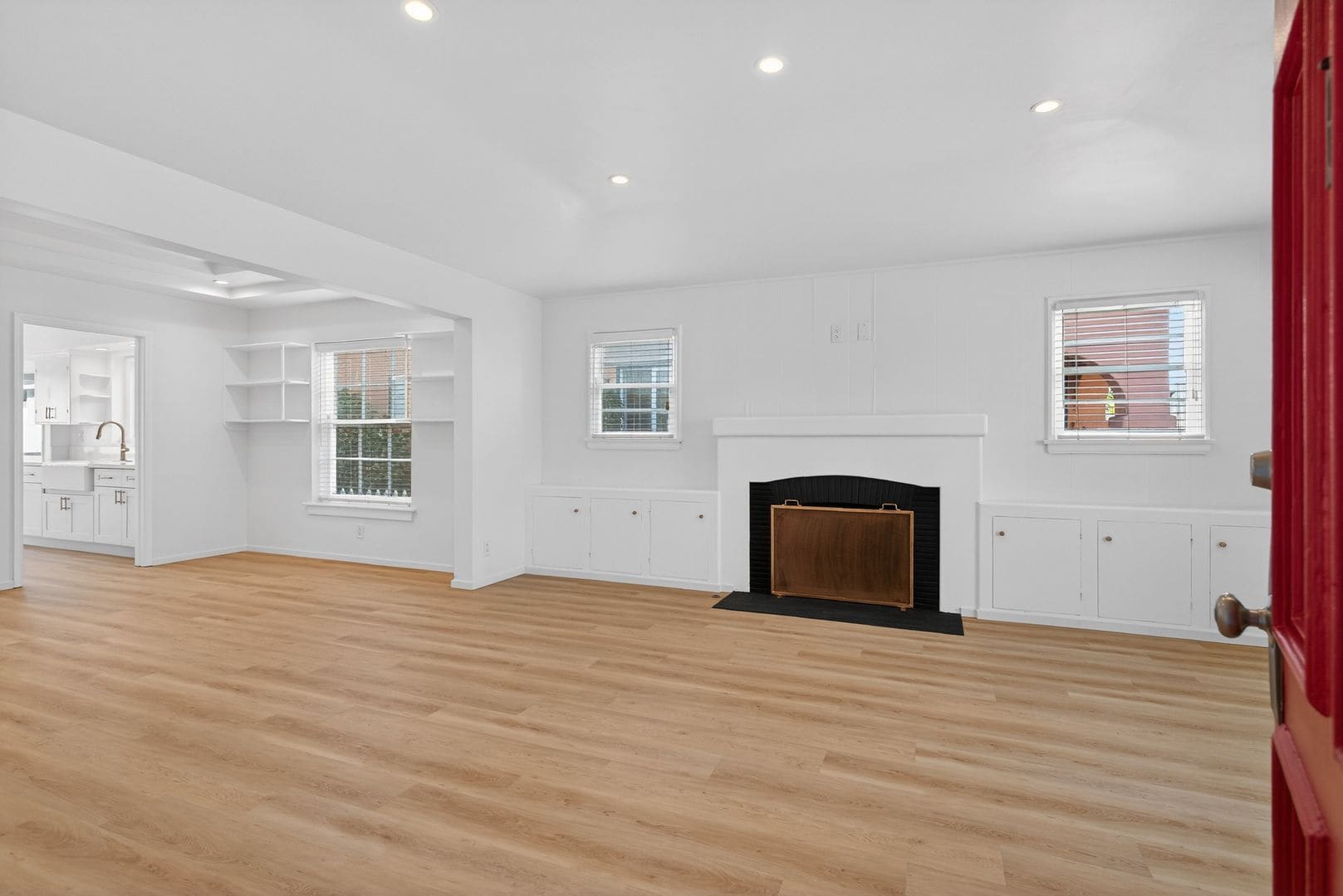 Building Photo - 242 Claremont Ave