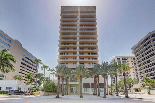 Building Photo - 1551 N Flagler Dr