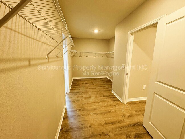 Building Photo - 12632 Night View Dr