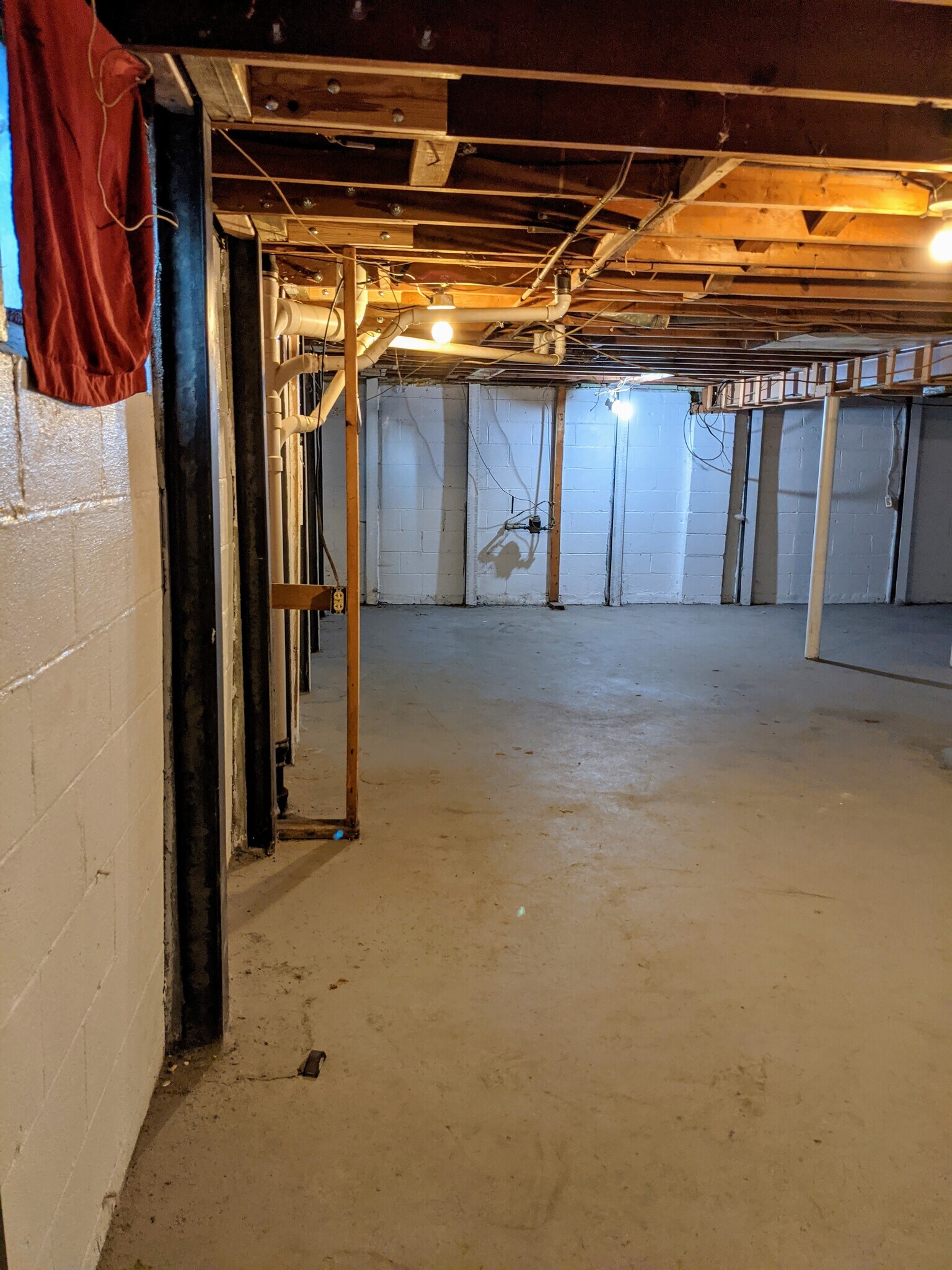 Building Photo - 543 Woodbury Ave