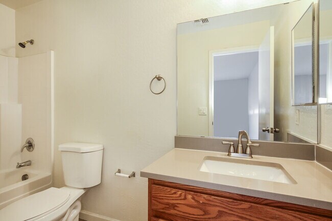 Building Photo - 8465 W Riley Rd