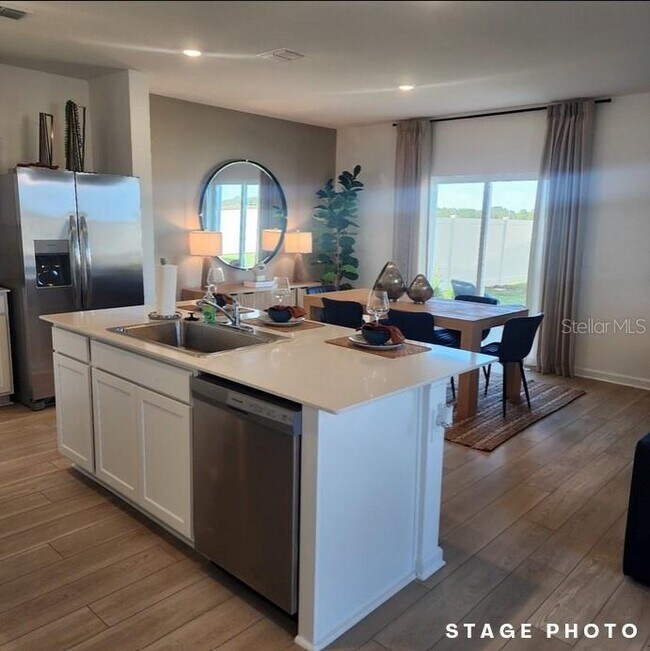 Building Photo - 6432 DOMIZIO Dr