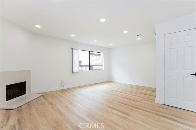 Building Photo - 1327 Barrington Way
