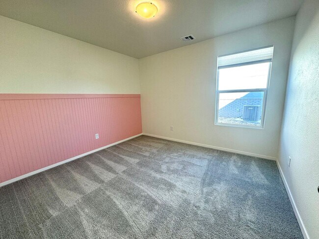 Building Photo - Stunning 3 bedroom, 2 bathroom home located in Bixby, Oklahoma!