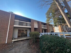 Building Photo - Newly Remodeled 2BD, 1.5BA Raleigh Condo i...