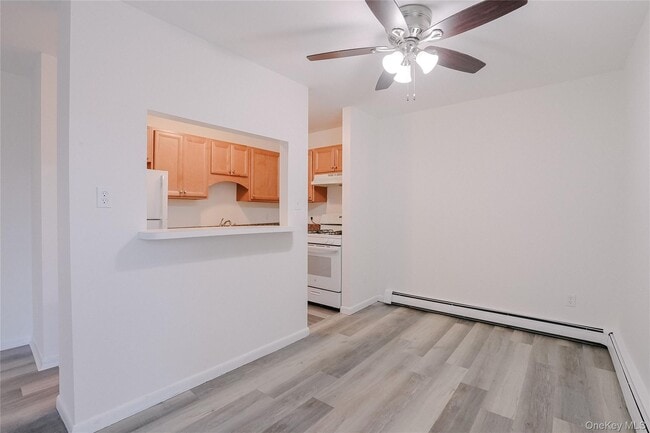 Building Photo - 3 Locust Ct