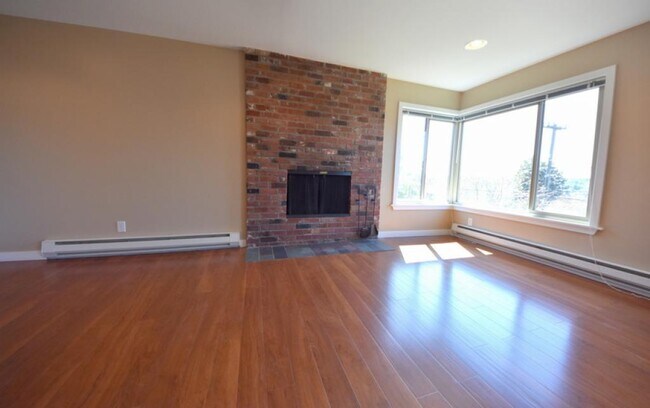 Building Photo - Fremont 5-plex Apts. - 1 bedroom