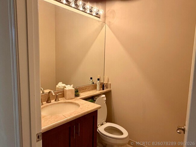 Building Photo - 9063 Meridian View Isle