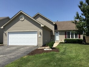 Building Photo - 4702 W Iris Ln