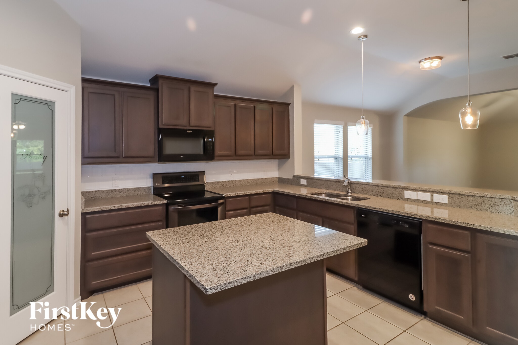 Building Photo - 2520 Doe Run