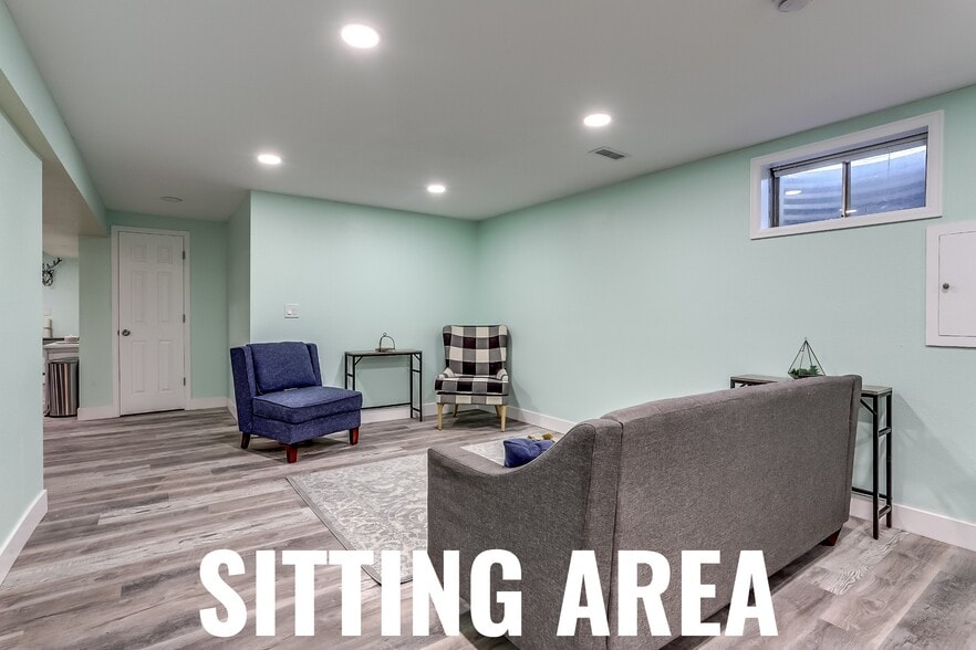 Building Photo - 15054 E Dartmouth Ave