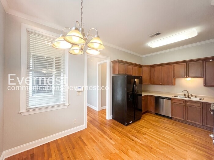 Building Photo - 182 River Lights Ln