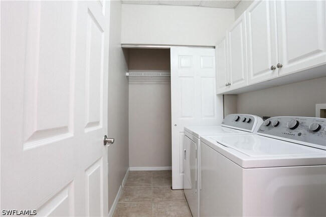 Building Photo - 5145 Cobble Creek Ct