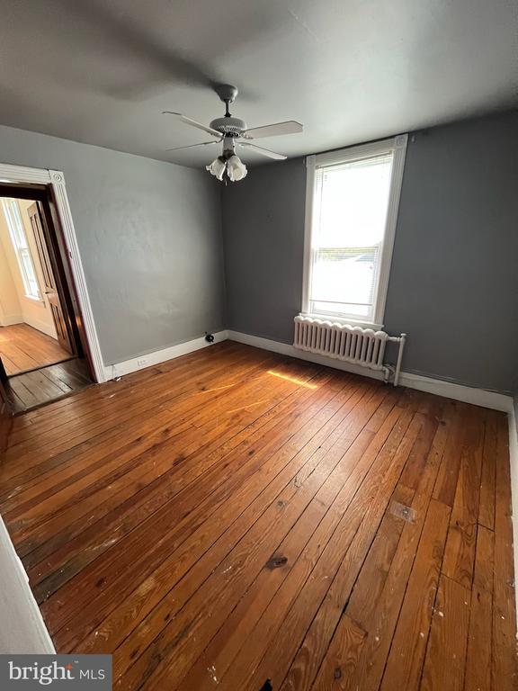 Building Photo - 337 Lindenwold Ave