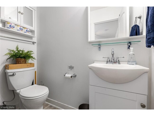 Building Photo - 28584 Lakewood Dr NW